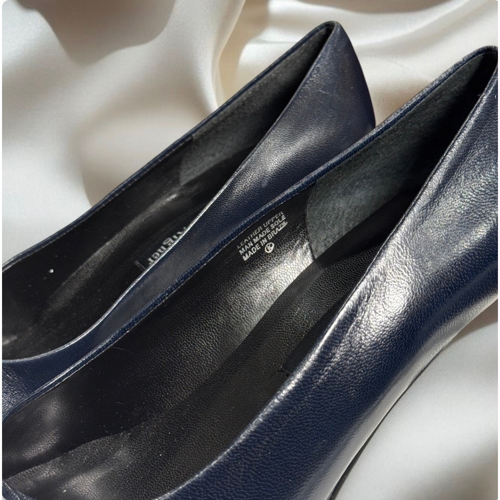Vintage Etienne Aigner Navy Leather Cap‎ Toe Heels 7.5M – 90s Minimalist - Picture 5 of 6